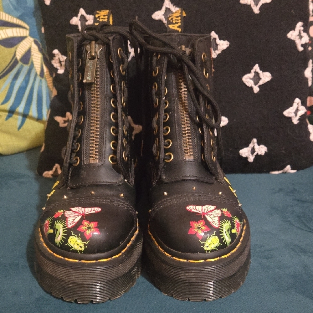 Sinclair Bloom Rare Dr. Martens - Picture 3 of 8